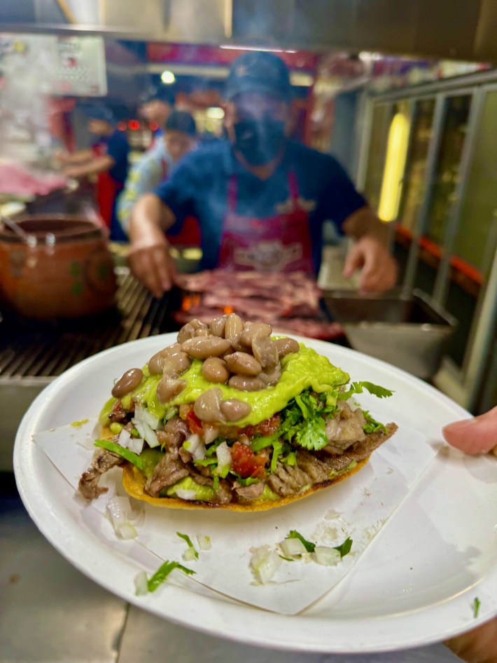 A taco de asada at Tacos El Trailero. Photo by Javier Cabral for L.A. TACO.